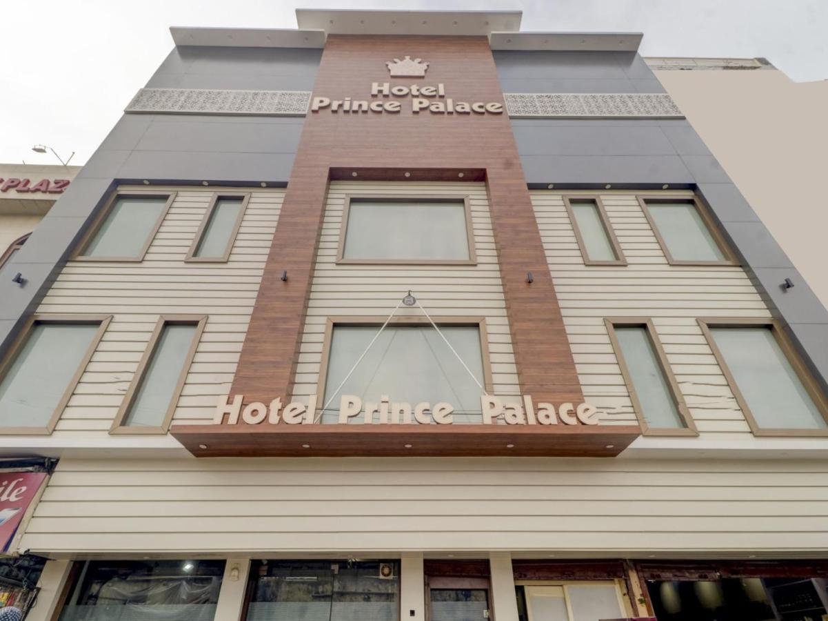 Oyo 77454 Hotel Prince Palace Patiāla Esterno foto