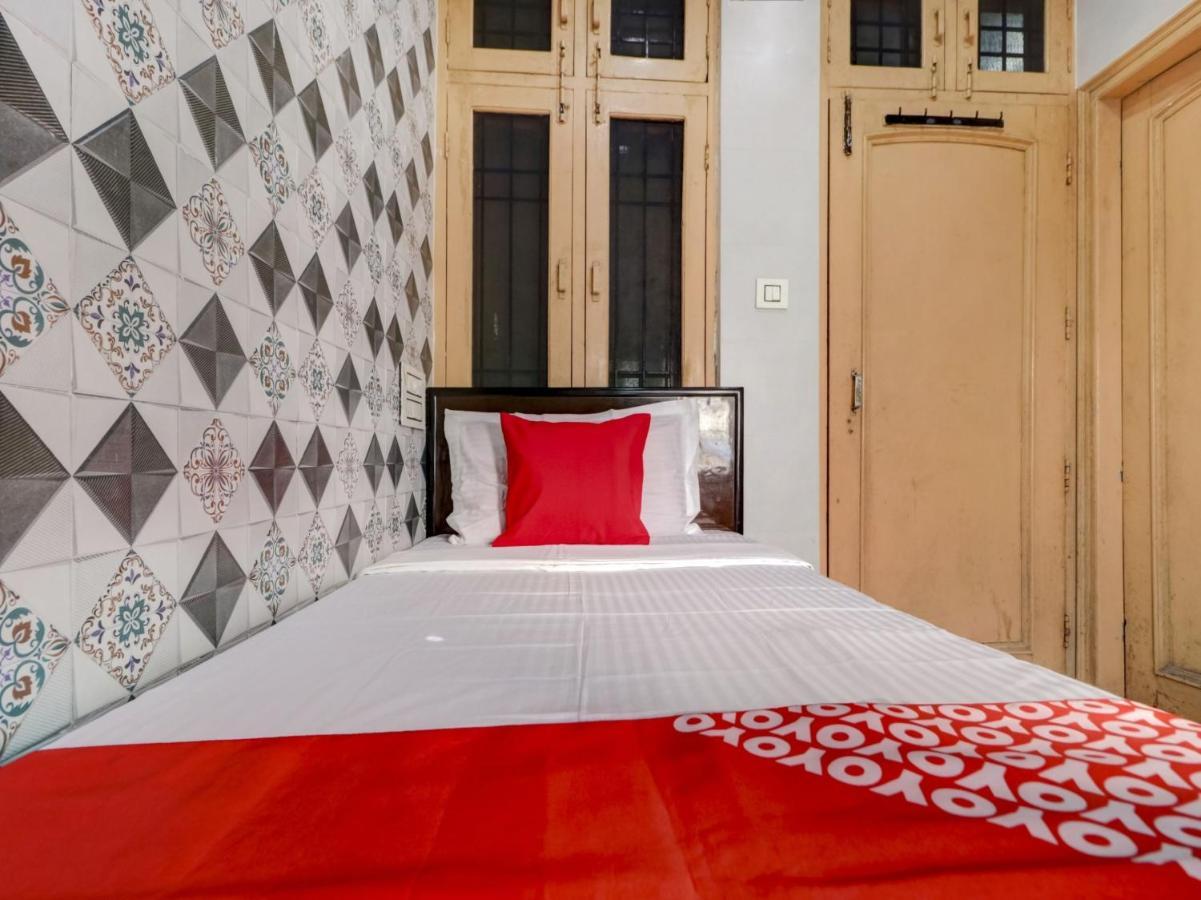 Oyo 77454 Hotel Prince Palace Patiāla Esterno foto