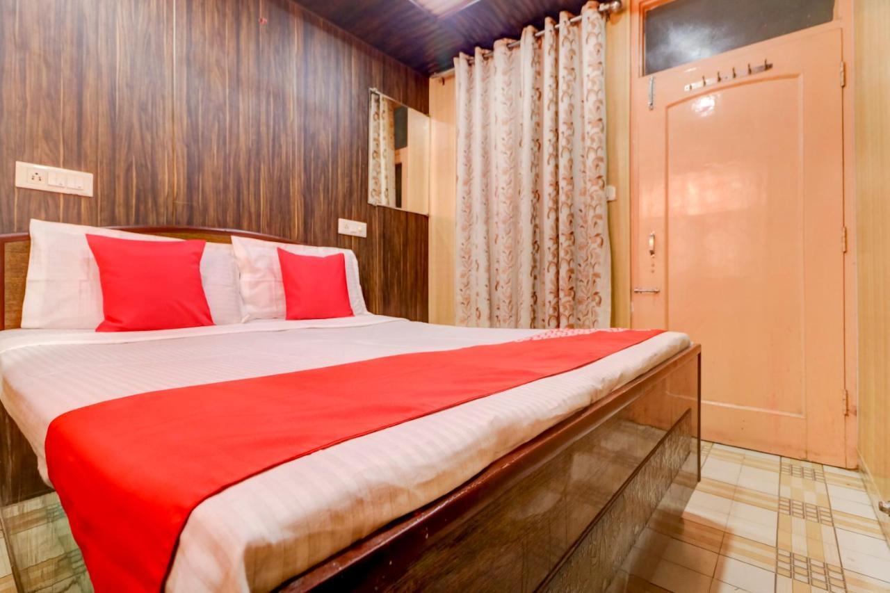 Oyo 77454 Hotel Prince Palace Patiāla Esterno foto