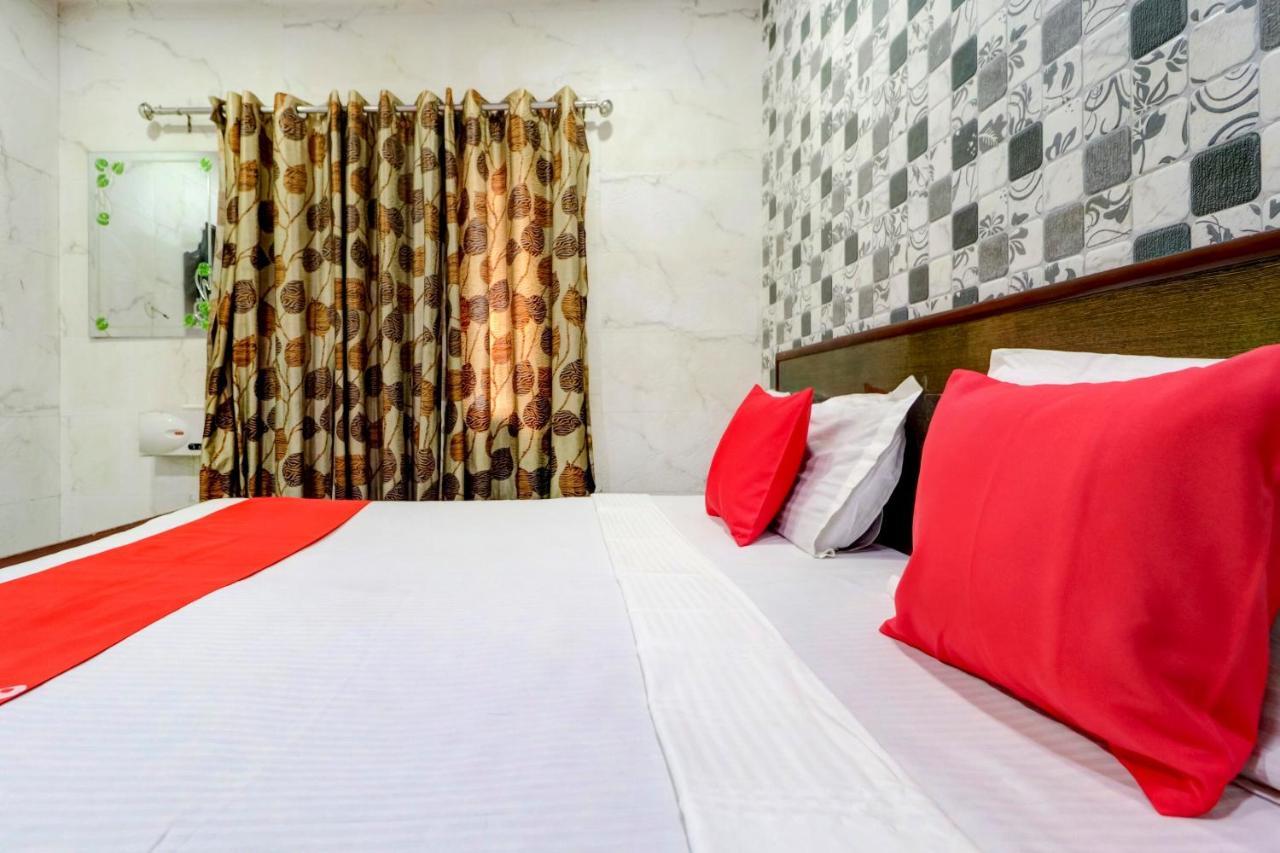 Oyo 77454 Hotel Prince Palace Patiāla Esterno foto