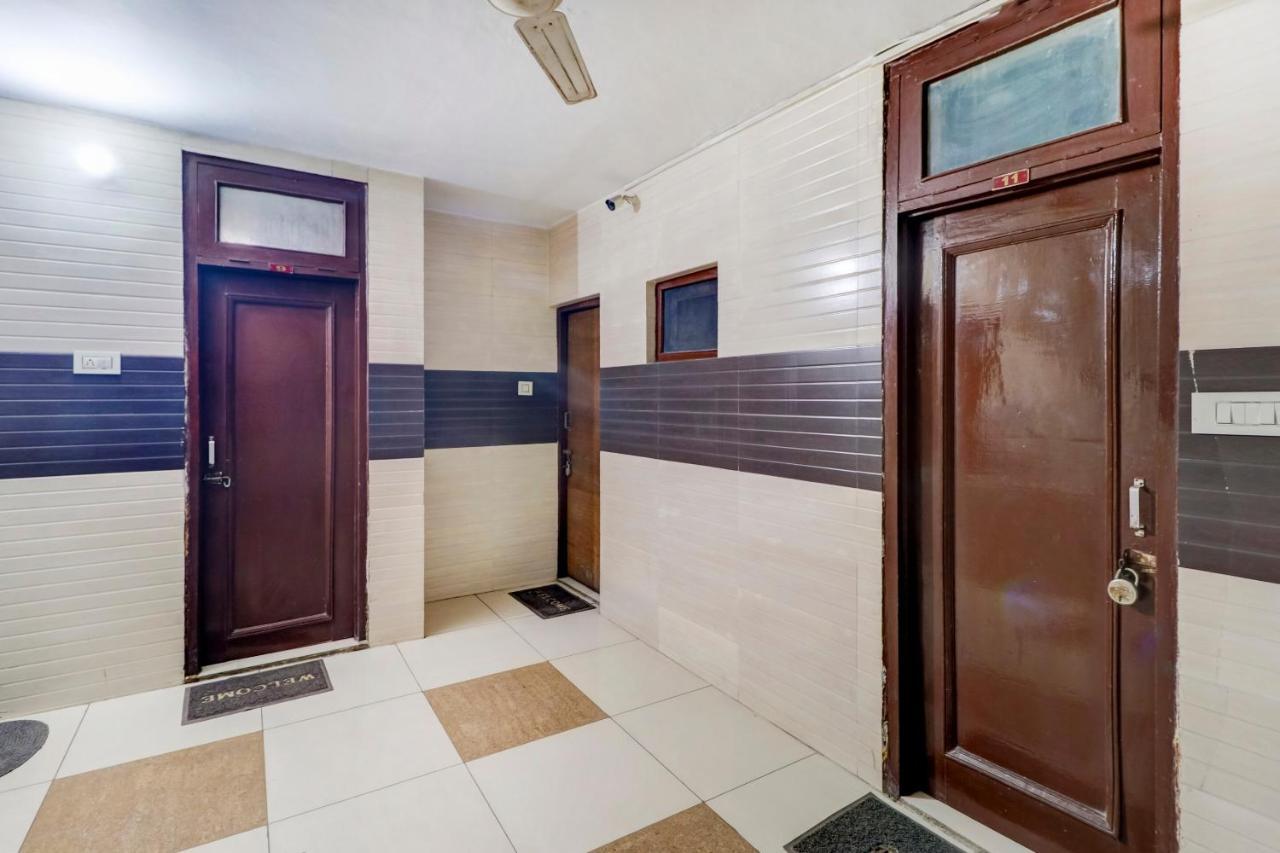 Oyo 77454 Hotel Prince Palace Patiāla Esterno foto